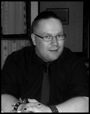Dieses Foto zeigt unseren Experten für Krisenintervention und Suizidprävention, Seelsorger und Techniker, Baltarsar Morpheus.